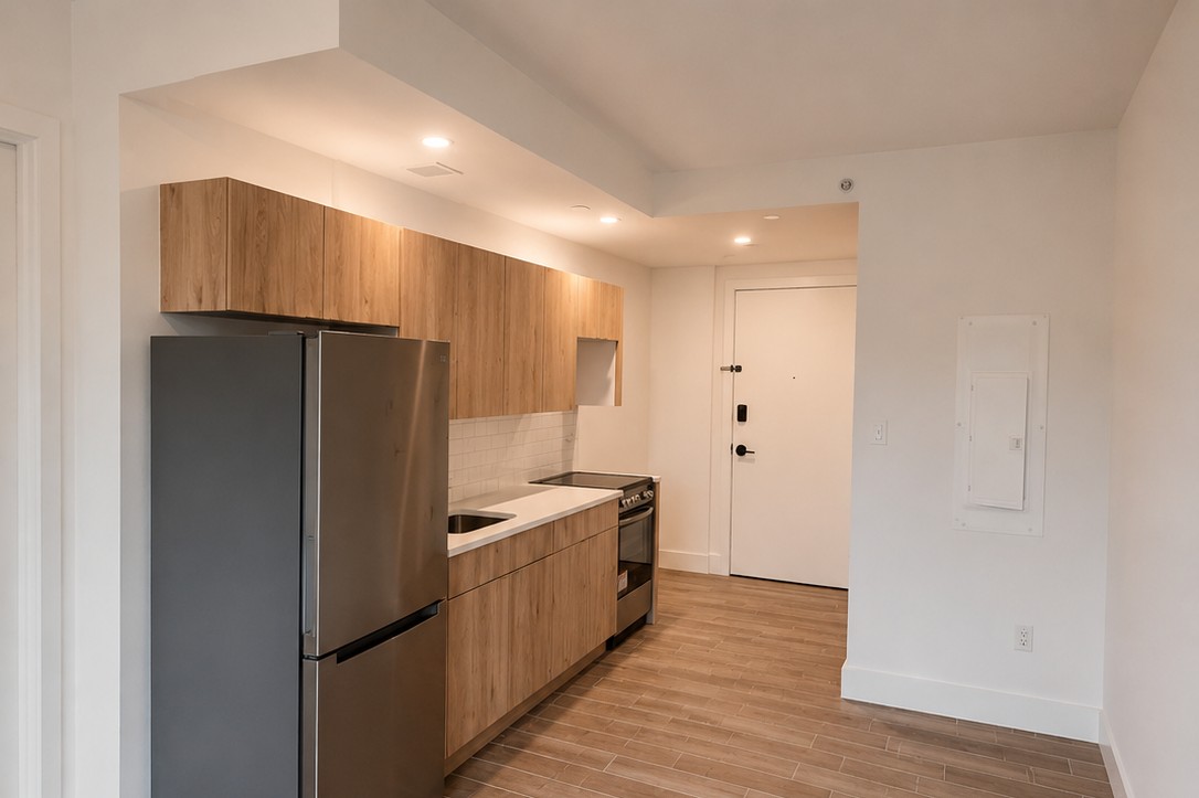 354 East 194th Street Apartments photo 3