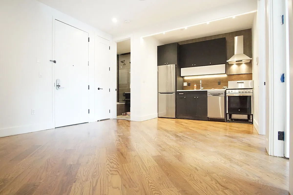 289 Fenimore Street, Unit 2B photo 8