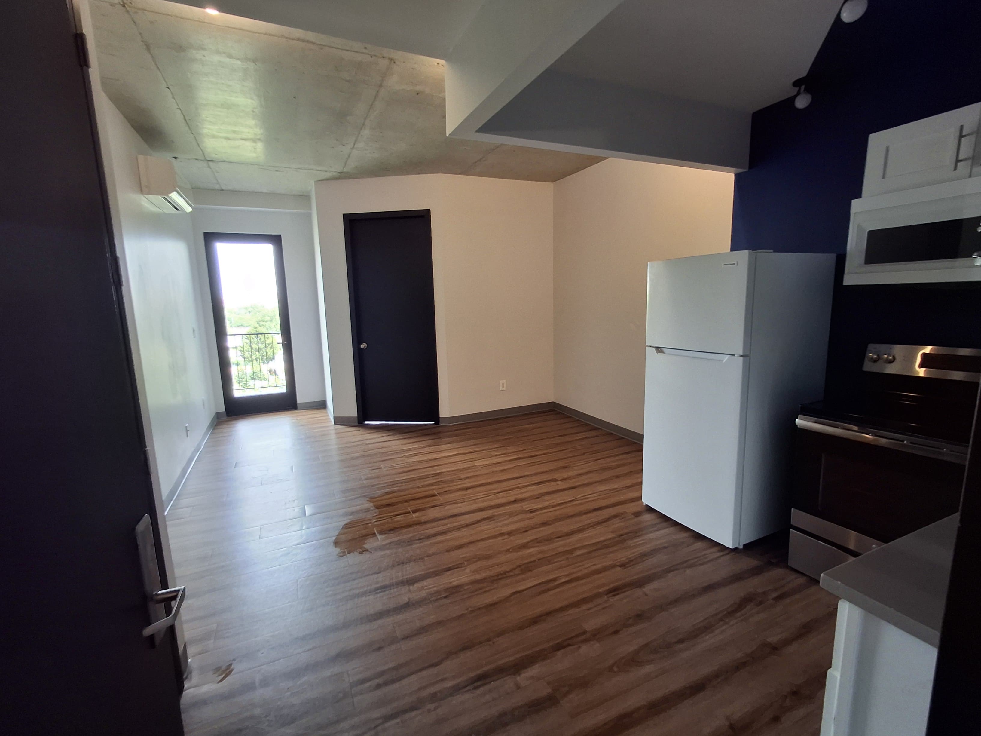 1420 Stebbins avenue apartments #4J photo 3